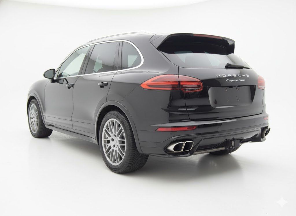 2016 Porsche Cayenne TURBO! CARBON! STEERING! WHEEL!Ceramic Brakes! PREMIUM PAK PLUS! - 22941154 - 4