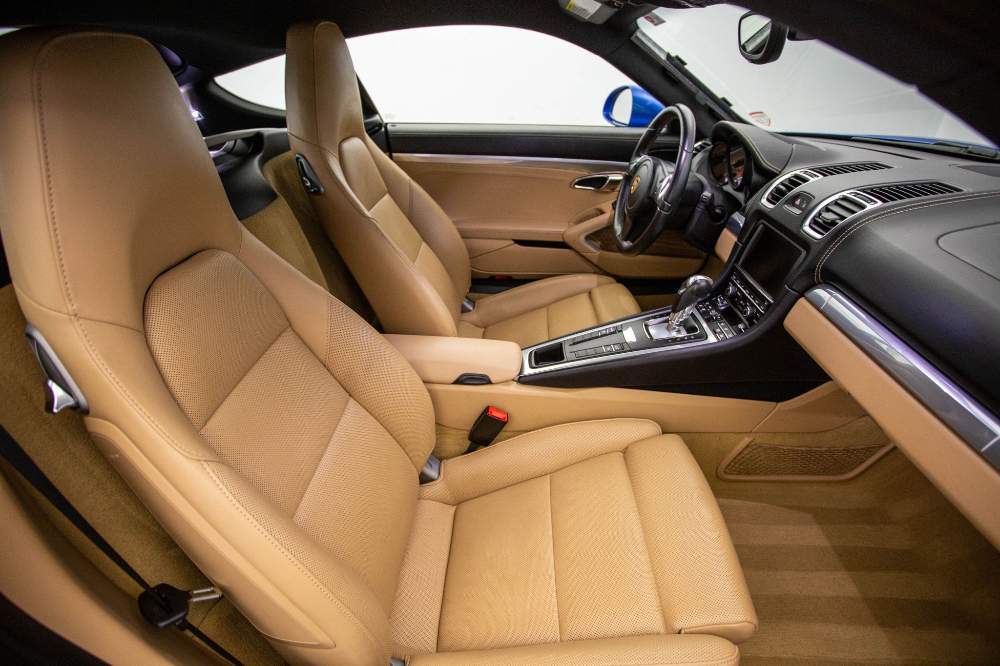 2016 Porsche Cayman photo 21