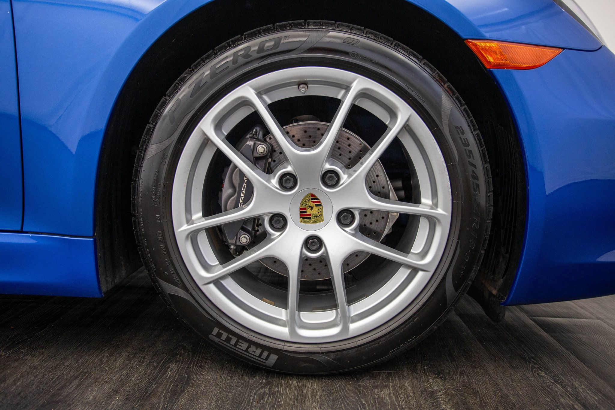 2016 Porsche Cayman photo 37