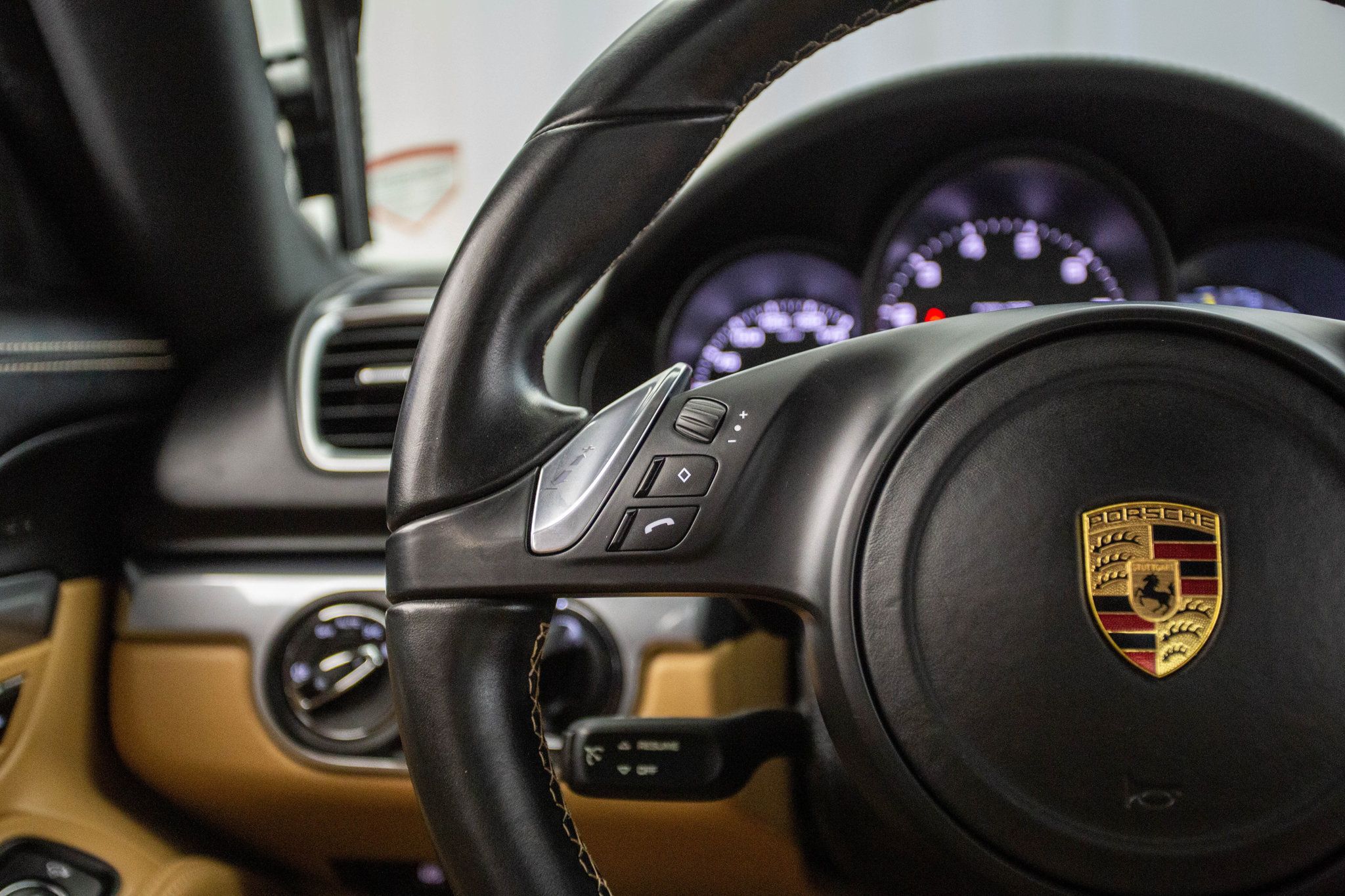 2016 Porsche Cayman photo 41