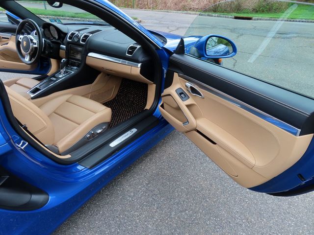 2016 Porsche Cayman 2dr S - 23022087 - 24
