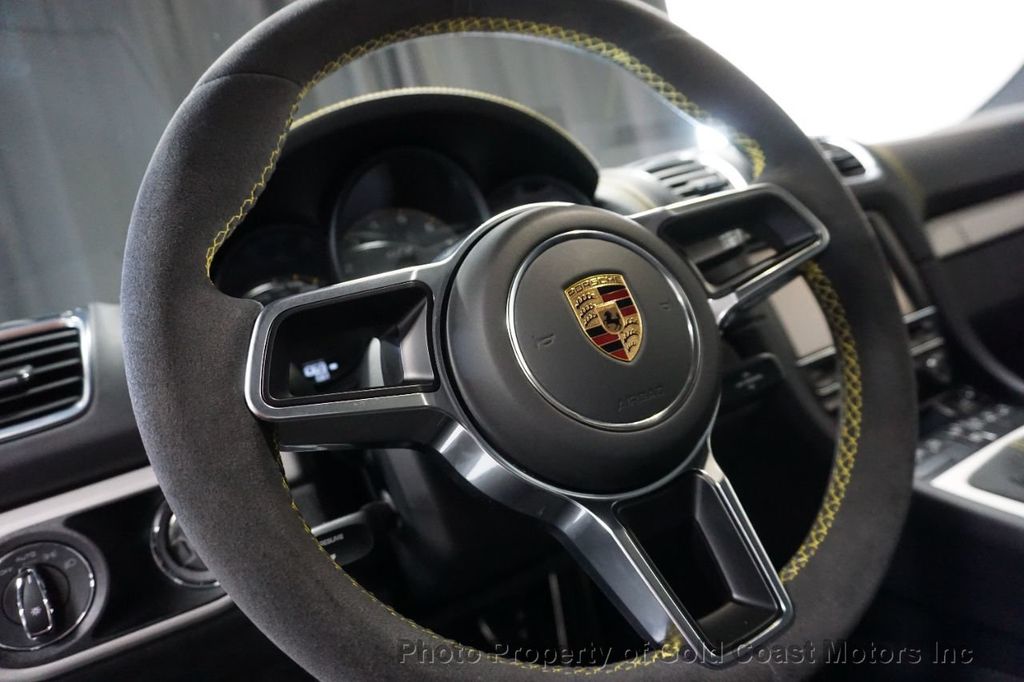 2016 Porsche Cayman *6-Spd Manual* *PCCB* *Carbon Bucket Seats* *Deviated Stitching* - 22027385 - 61