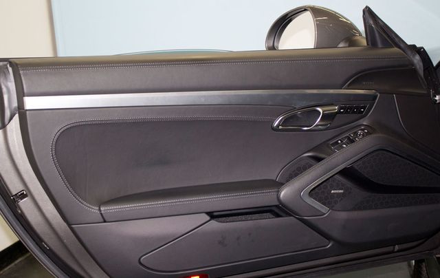 2016 Porsche Cayman GTS - 19814903 - 9