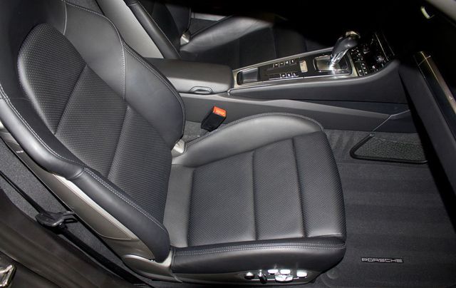 2016 Porsche Cayman GTS - 19814903 - 23