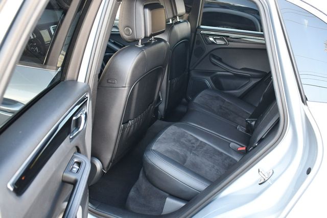 2016 Porsche Macan AWD 4 Door S W/Infotainment Package - 22926726 - 14