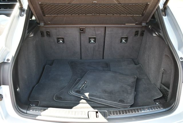 2016 Porsche Macan AWD 4 Door S W/Infotainment Package - 22926726 - 15