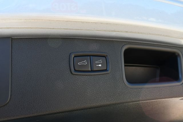 2016 Porsche Macan AWD 4 Door S W/Infotainment Package - 22926726 - 16