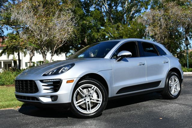 2016 Porsche Macan AWD 4 Door S W/Infotainment Package - 22926726 - 19