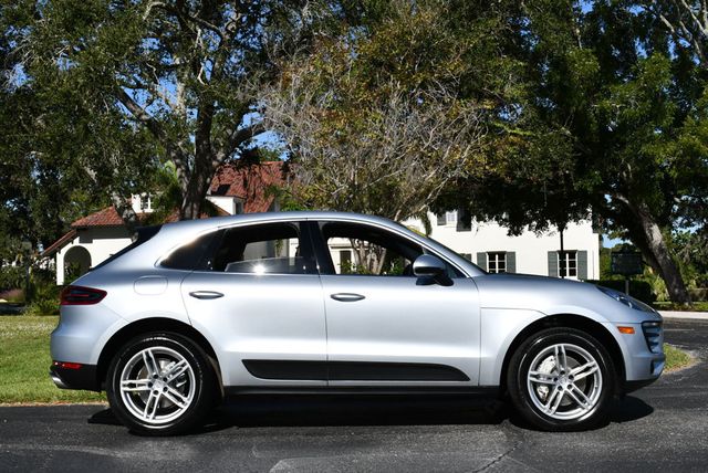 2016 Porsche Macan AWD 4 Door S W/Infotainment Package - 22926726 - 30