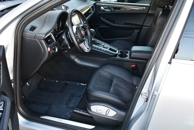 2016 Porsche Macan AWD 4 Door S W/Infotainment Package - 22926726 - 39