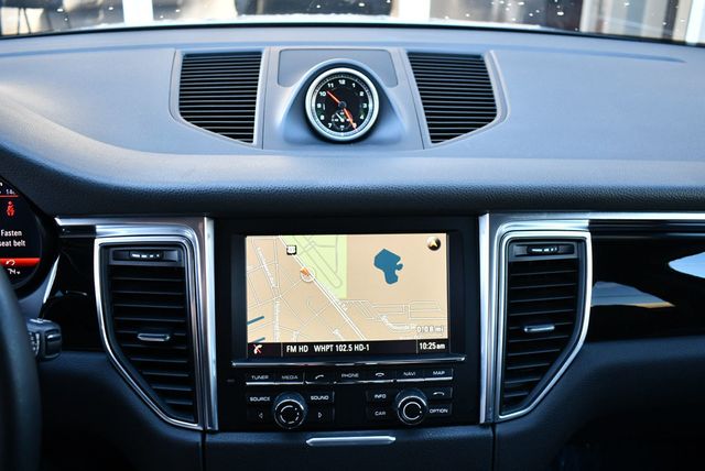 2016 Porsche Macan AWD 4 Door S W/Infotainment Package - 22926726 - 46