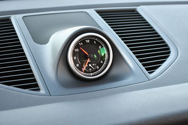 2016 Porsche Macan AWD 4 Door S W/Infotainment Package - 22926726 - 52