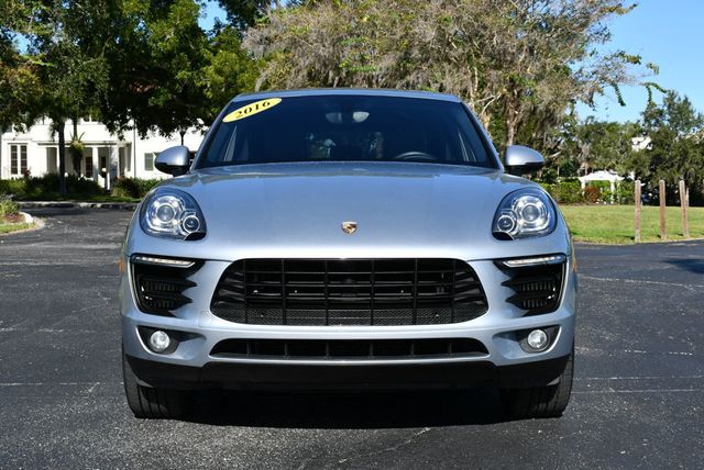 2016 Porsche Macan AWD 4 Door S W/Infotainment Package - 22926726 - 8