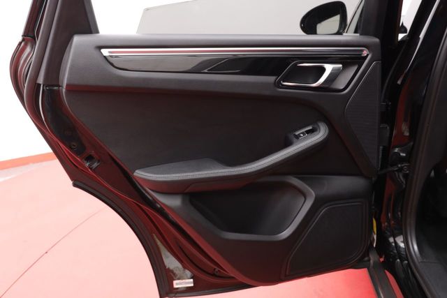 2016 Porsche Macan AWD 4dr S - 20857366 - 19