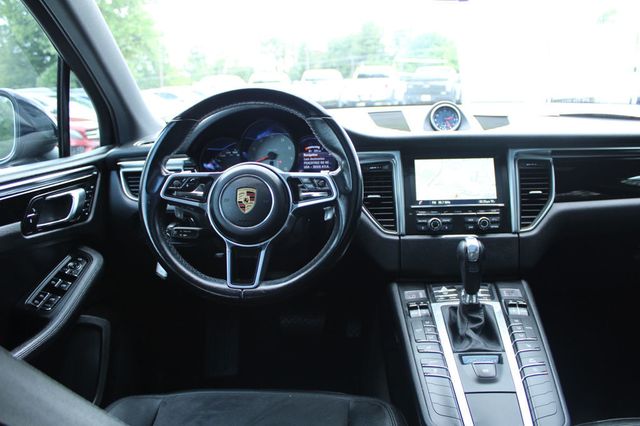 2016 Porsche Macan AWD 4dr S - 23056928 - 16