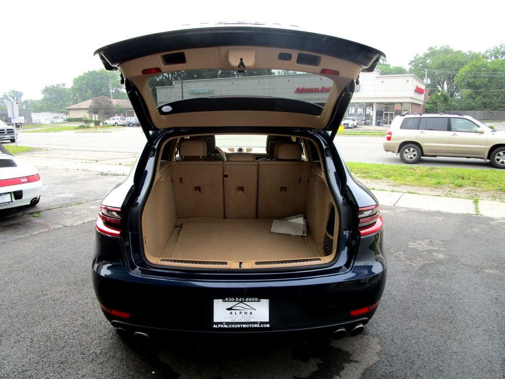 2016 Porsche Macan S photo 32