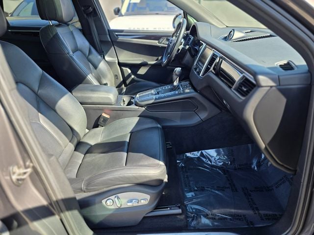 2016 Porsche Macan AWD 4dr S - 22982620 - 9