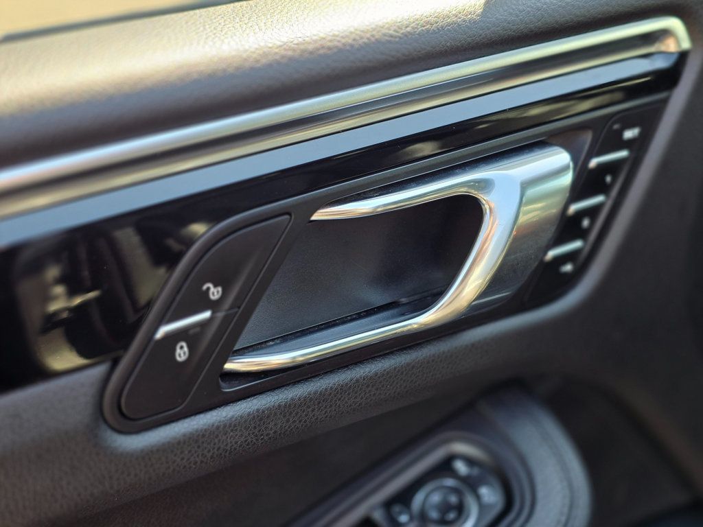 2016 Porsche Macan AWD 4dr S - 22982620 - 26