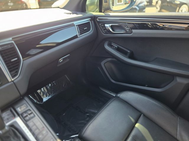 2016 Porsche Macan AWD 4dr S - 22982620 - 44