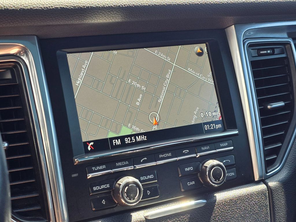 2016 Porsche Macan AWD 4dr S - 23004715 - 32