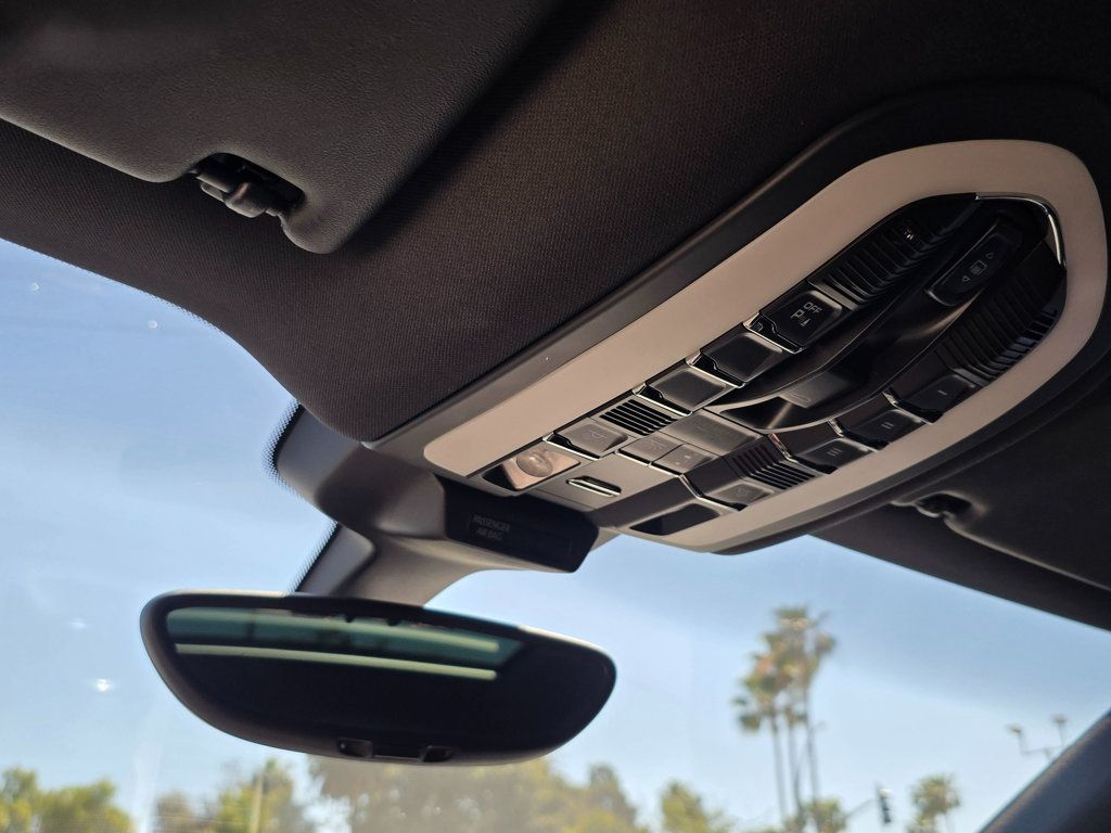 2016 Porsche Macan AWD 4dr S - 23004715 - 43