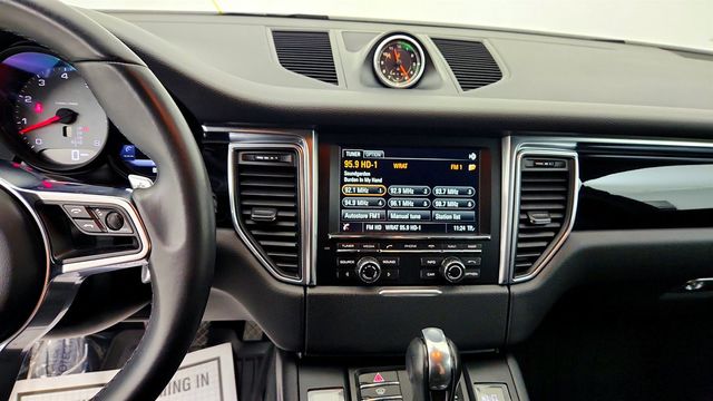 2016 Porsche Macan AWD 4dr S - 23056630 - 17