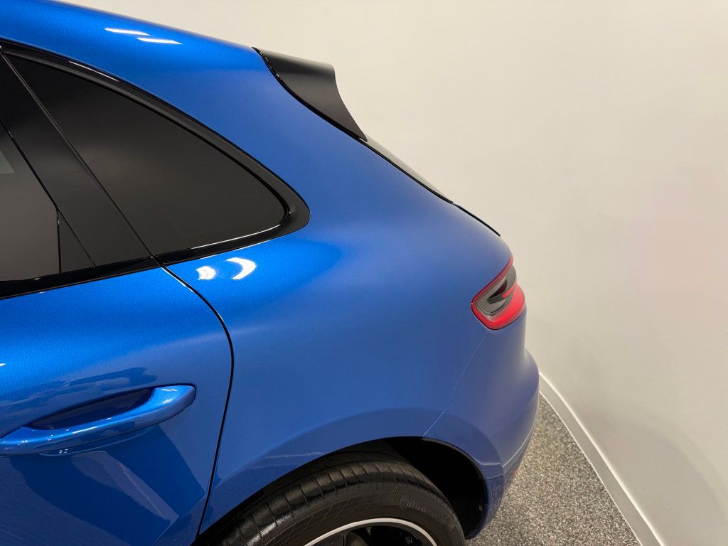 2016 Porsche Macan AWD 4dr Turbo - 23004011 - 15