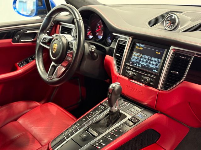 2016 Porsche Macan AWD 4dr Turbo - 23004011 - 45
