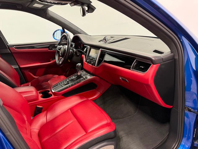 2016 Porsche Macan AWD 4dr Turbo - 23004011 - 46