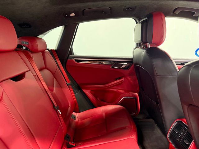 2016 Porsche Macan AWD 4dr Turbo - 23004011 - 48