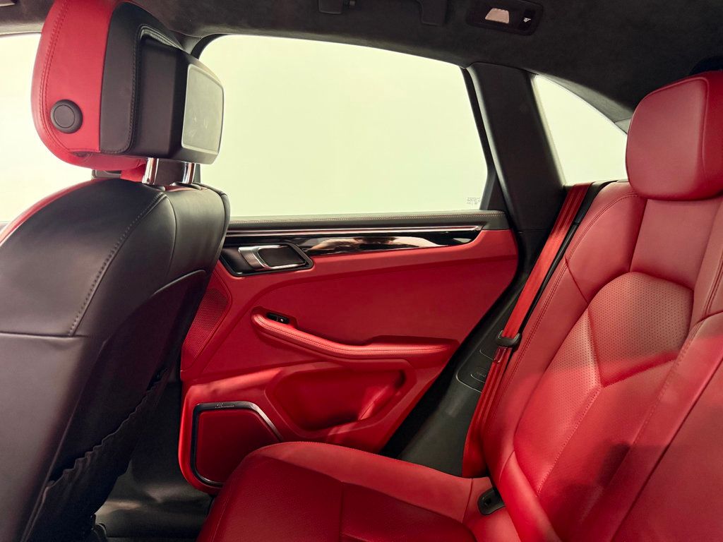 2016 Porsche Macan AWD 4dr Turbo - 23004011 - 50