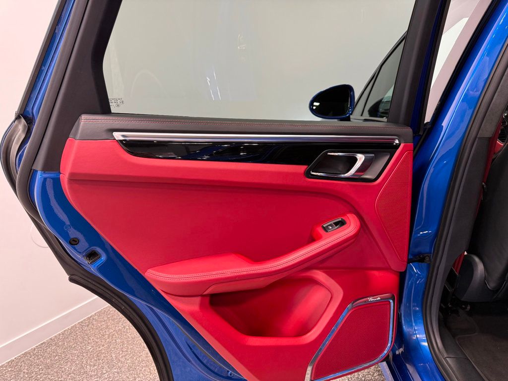 2016 Porsche Macan AWD 4dr Turbo - 23004011 - 58