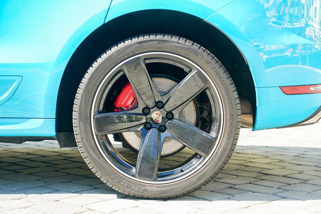 2016 Porsche Macan AWD 4dr Turbo - 22934371 - 12