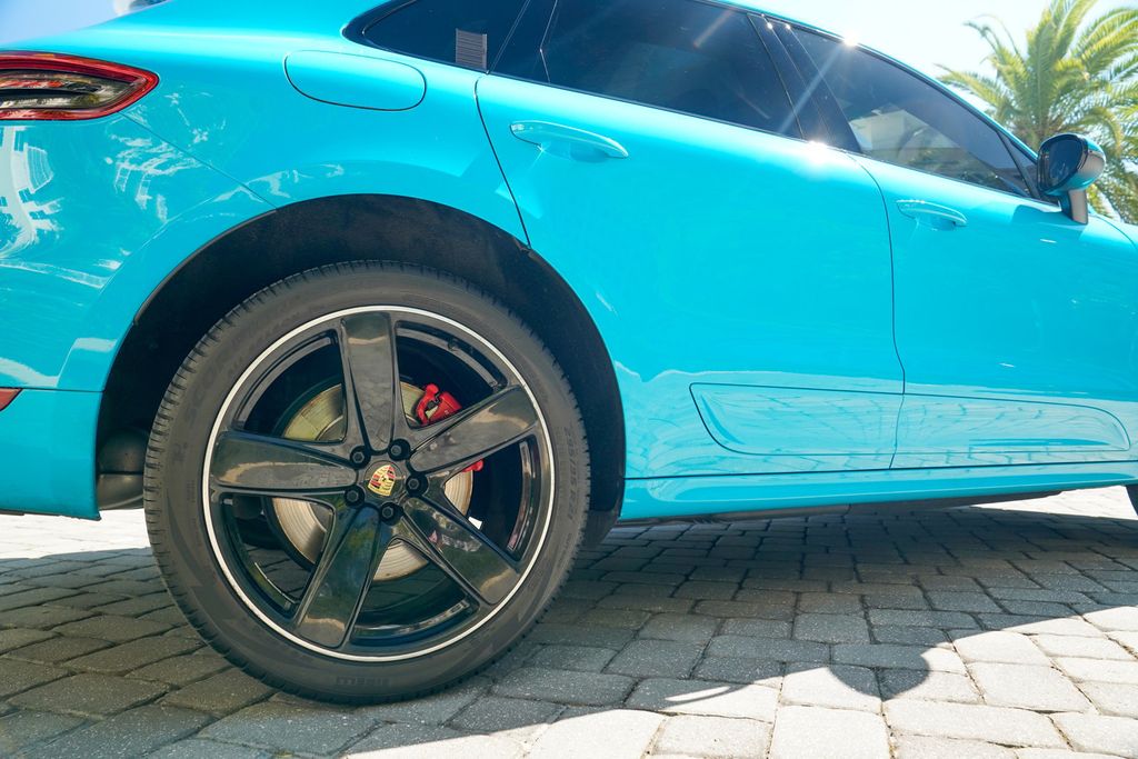 2016 Porsche Macan AWD 4dr Turbo - 22934371 - 26