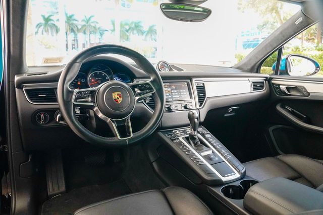 2016 Porsche Macan AWD 4dr Turbo - 22934371 - 47