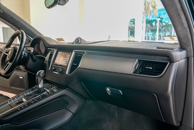 2016 Porsche Macan AWD 4dr Turbo - 22934371 - 72