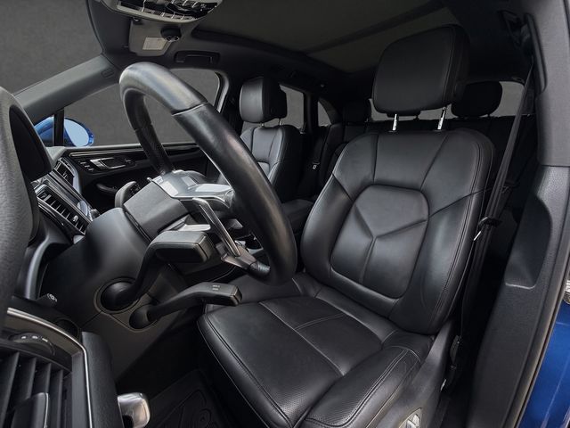 2016 Porsche Macan CLEAN CARFAX, ONE OWNER, AWD, PAN SUNROOF, NAVI, PREMIUM PLUS - 23044963 - 7
