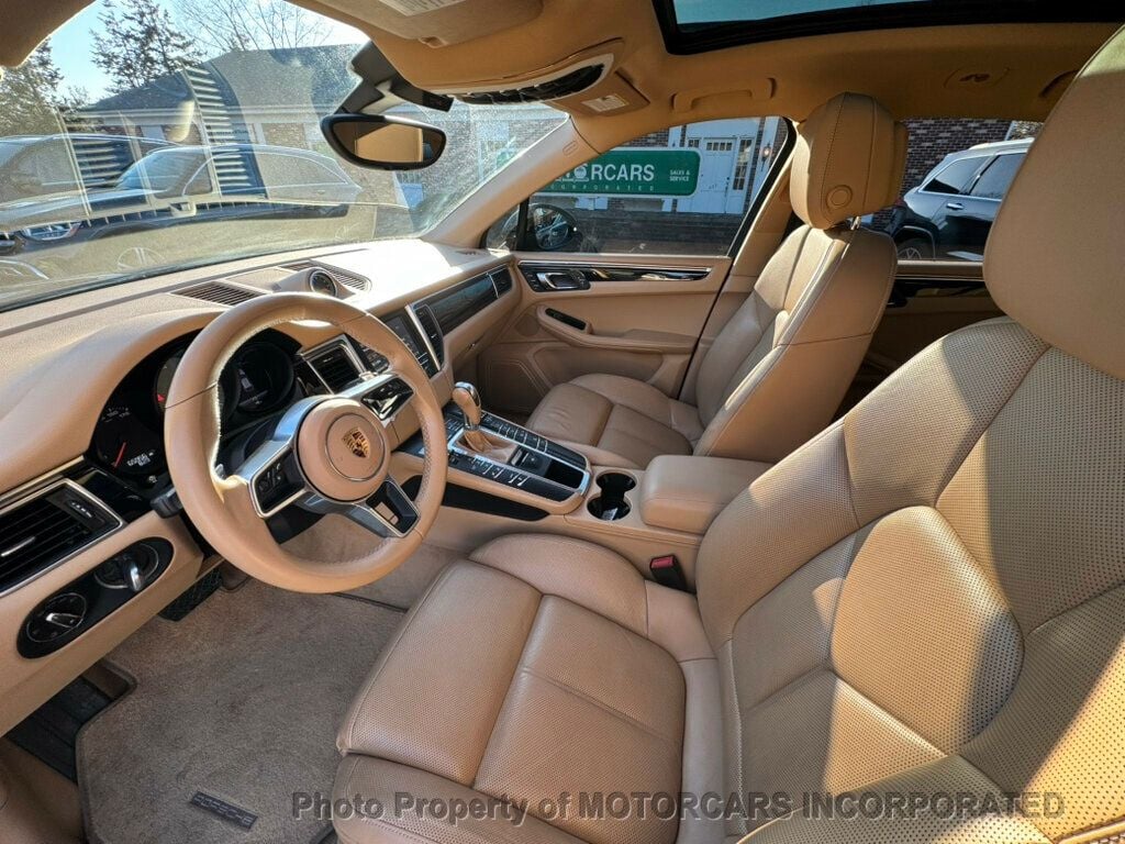 2016 Porsche Macan Turbo S photo 11
