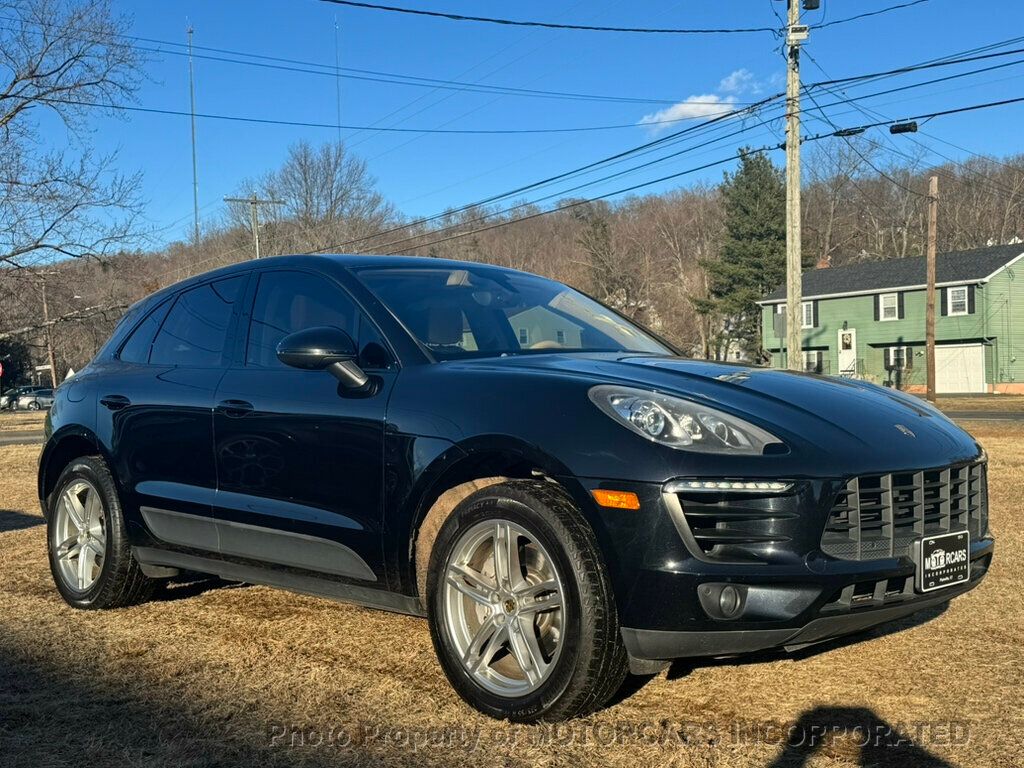 2016 Porsche Macan Turbo S photo 2