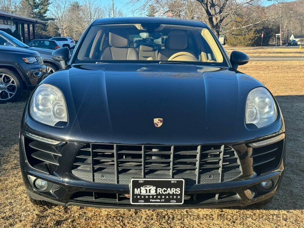 2016 Porsche Macan Turbo S photo 3