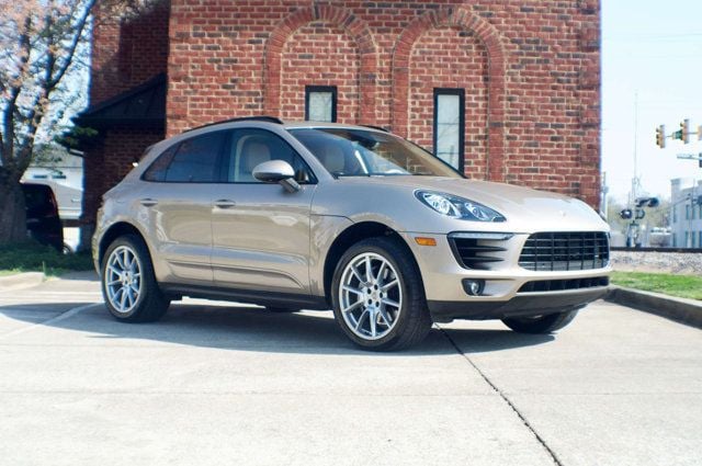 2016 Porsche Macan Local Trade/AWD/Premium Plus Pkg/Heated&Cooled Seats/Pano Roof - 22985954 - 2