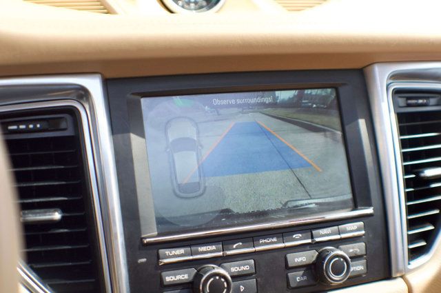 2016 Porsche Macan Local Trade/AWD/Premium Plus Pkg/Heated&Cooled Seats/Pano Roof - 22985954 - 32