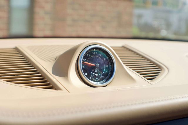 2016 Porsche Macan Local Trade/AWD/Premium Plus Pkg/Heated&Cooled Seats/Pano Roof - 22985954 - 34