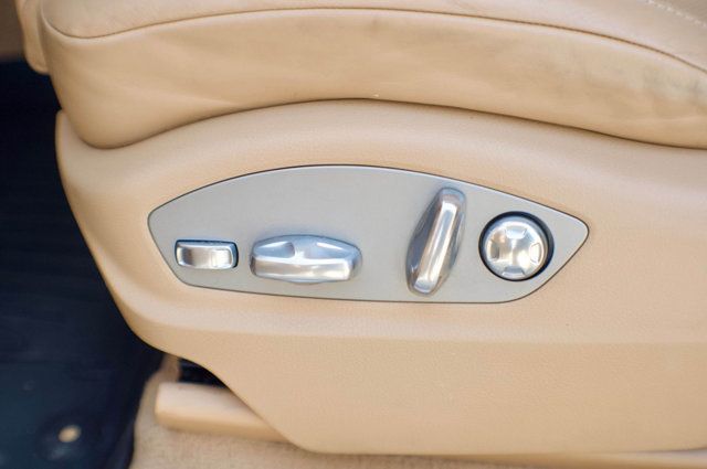 2016 Porsche Macan Local Trade/AWD/Premium Plus Pkg/Heated&Cooled Seats/Pano Roof - 22985954 - 38