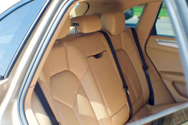 2016 Porsche Macan Local Trade/AWD/Premium Plus Pkg/Heated&Cooled Seats/Pano Roof - 22985954 - 52