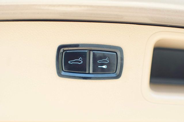 2016 Porsche Macan Local Trade/AWD/Premium Plus Pkg/Heated&Cooled Seats/Pano Roof - 22985954 - 55