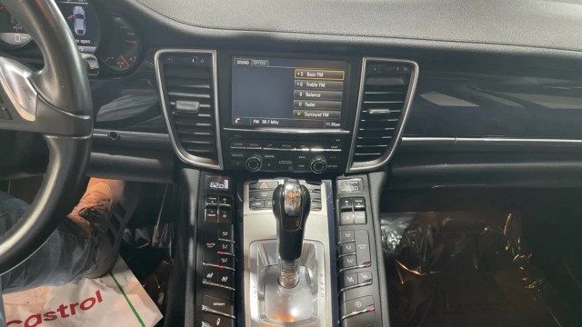 2016 Porsche Panamera 4dr Hatchback - 22991732 - 16