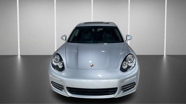 2016 Porsche Panamera 4dr Hatchback - 22991732 - 1