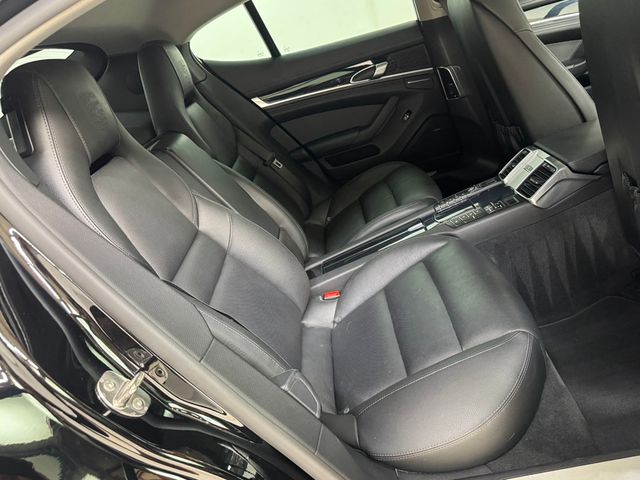 2016 Porsche Panamera 4dr Hatchback - 22929594 - 30
