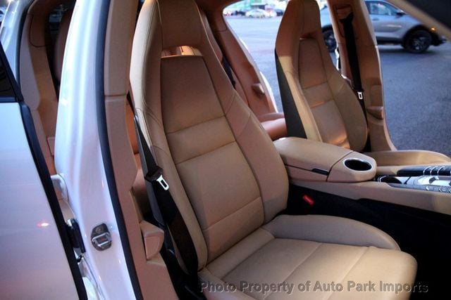 2016 Porsche Panamera 4dr Hatchback 4 Edition - 22955319 - 29